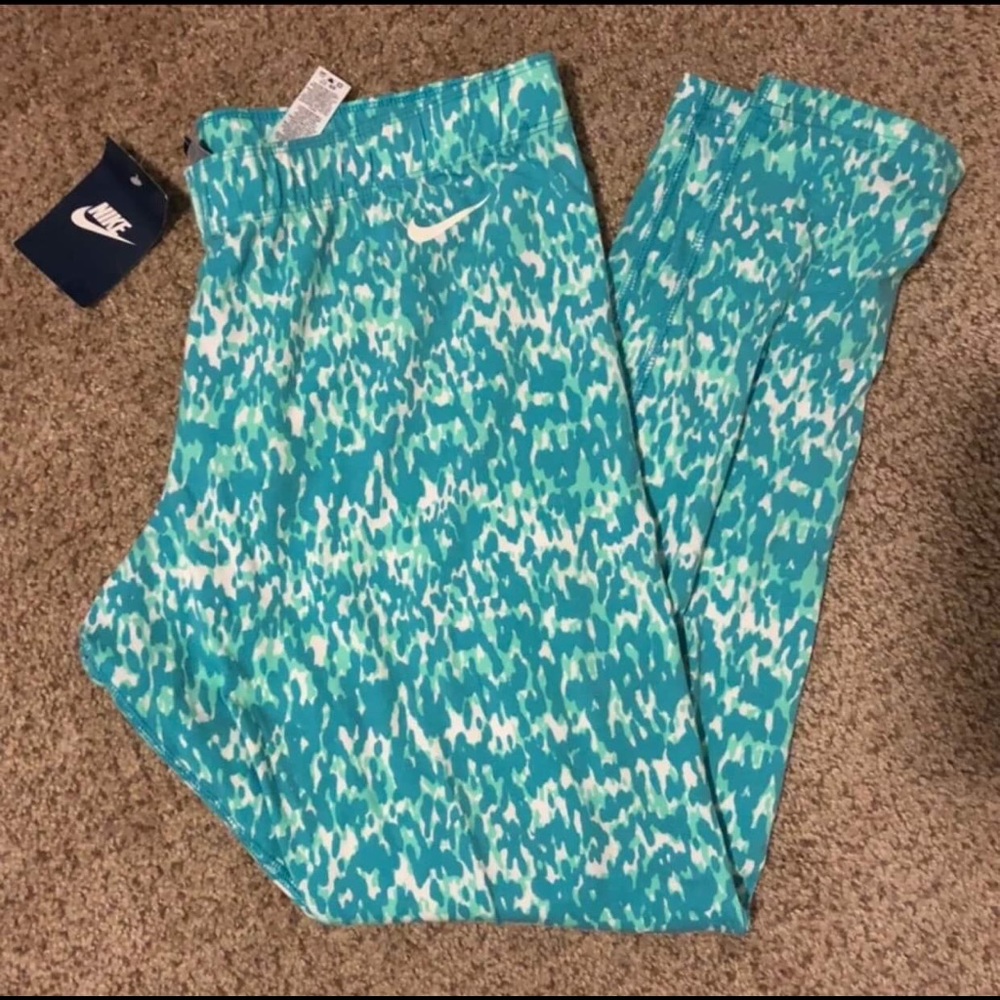 New Women’s Nike Workout Leggings